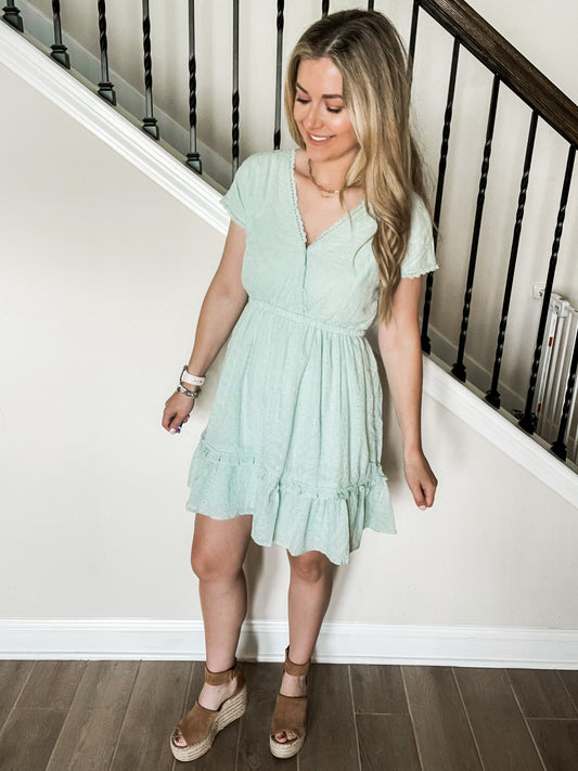 Madelyn dress in light blue with eyelet lace detail